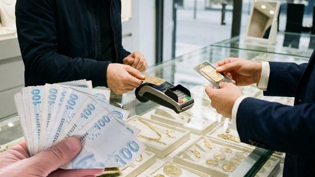Kuyumcularda nakit devri bitiyor: Kredi kartı ile altın alımı nasıl olacak? Ne kadar komisyon &ouml;denecek?