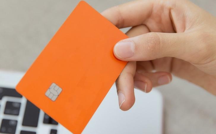 Ayın son g&uuml;nleri geldi &ccedil;attı... Banka hesabına ş&ouml;yle bir uzaktan baktığında g&ouml;rd&uuml;ğ&uuml;n manzara ne olur?