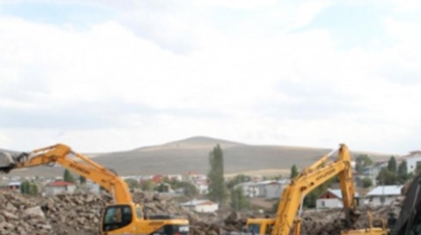 &quot;2,5 ton altın bulundu&quot; iddiası kenti karıştırdı