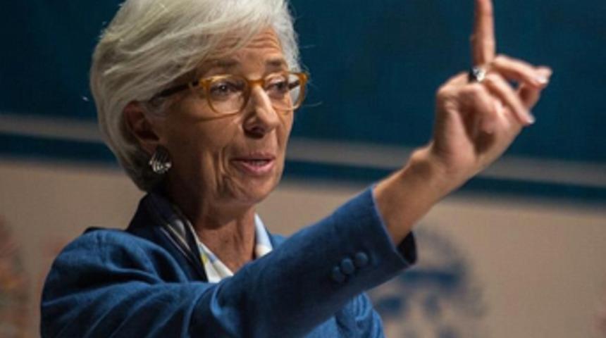 Lagarde uyardı:Tavuk gibi közleneceğiz