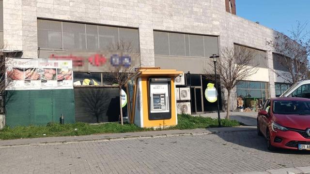 Yer: İzmir! Banka aracında görevli 2 personeli etkisiz hale getirip 30 milyon lirayı çaldılar