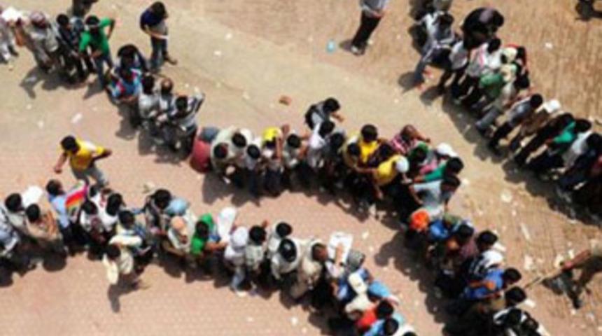 O iş için 2.3 milyon kişi başvurdu