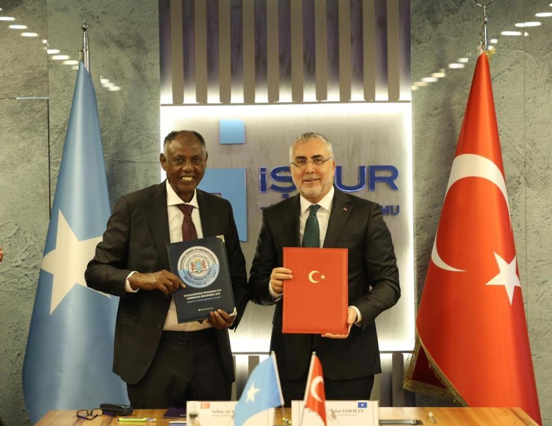 Bakan Işıkhan, Somalili mevkidaşı Salim Alio Ibro ile bir araya geldi 2