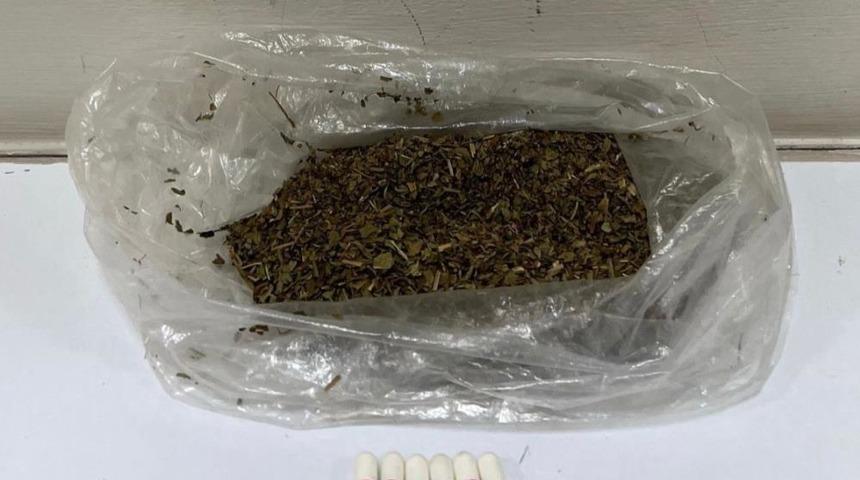 D&uuml;zce&rsquo;de uyuşturucu operasyonunda 2 kişi tutuklandı