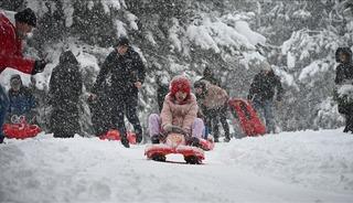 Valilikler peş peşe a&ccedil;ıkladı: İşte okulların tatil edildiği iller 