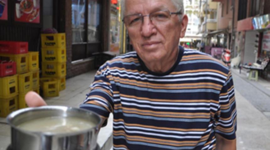 Eski işadamı şimdi sokakta çorba satıyor