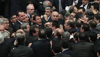 TBMM'de huzur bozan vekillere ceza yolda!