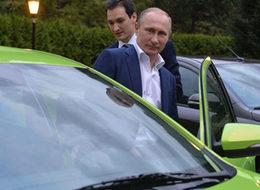 Putin, 'Lada Vesta'nın test sürüşünü yaptı