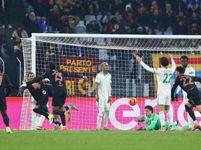 T&uuml;rk yıldız Roma'yı yaktı! "R&uuml;yamda g&ouml;rd&uuml;m...''