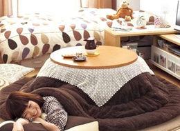 Japon icadı yorganlı masa