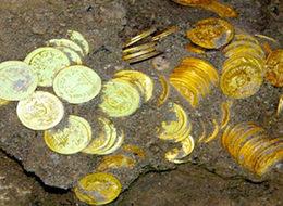 700 yıllık define bulundu