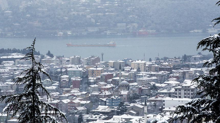 İstanbul'a kar ne zaman yağacak? AKOM hem tarih verdi hem kar kalınlığını a&ccedil;ıkladı