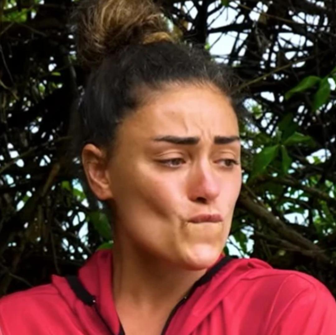 Dilan &Ccedil;ıtak ın Survivor da tuvaletle imtihanı! "12 g&uuml;nd&uuml;r tutuyorum" 2