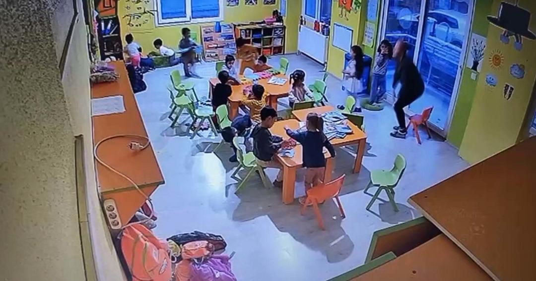 &Ouml;zel kreşte &ccedil;ocuklara şiddet skandalı! 3 &uuml; &ouml;ğretmen 6 kişiye dava a&ccedil;ıldı 3