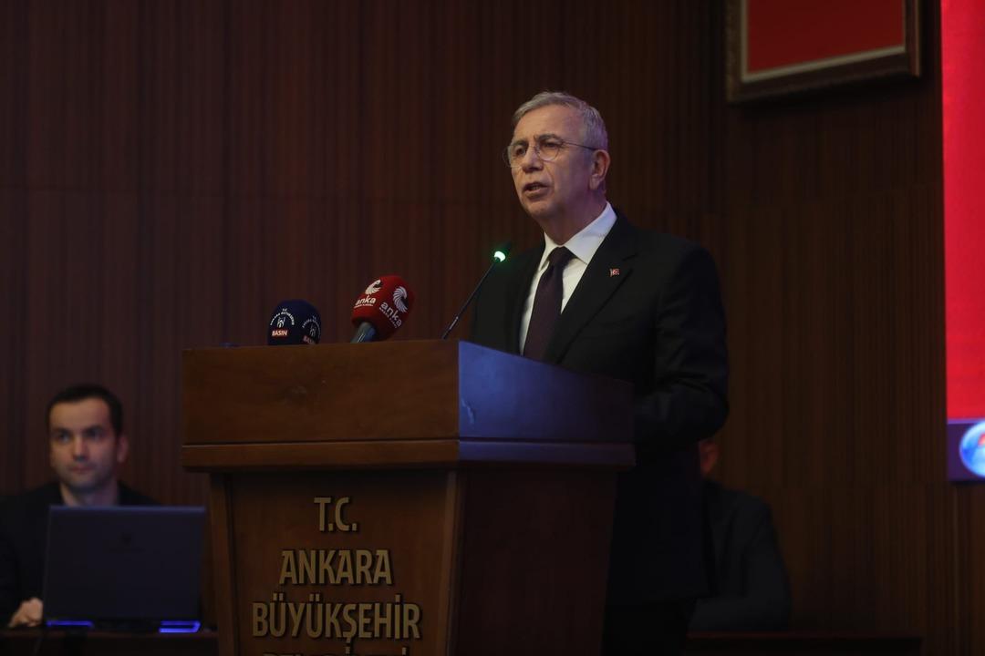 Mansur Yavaş tan  su kesintisi  &ccedil;ıkışı! İsim vermeden G&ouml;k&ccedil;ek i eleştirdi, kullandığı su miktarını a&ccedil;ıkladı 3