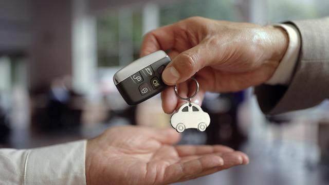 En ucuzu 84 milyon TL: Satışları artıyor! İşte lüks otomobil fiyatları