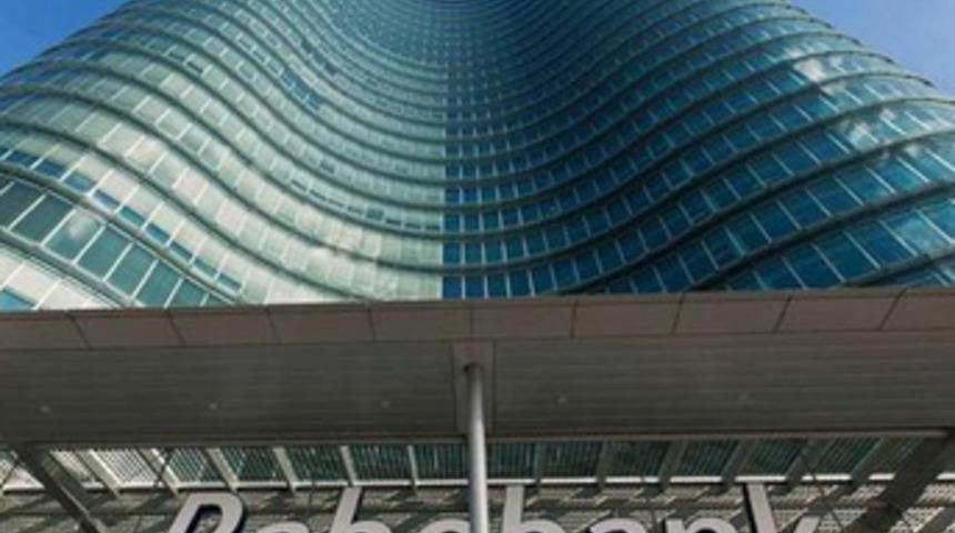 Dev Banka 9 bin kişiyi işten çıkarıyor