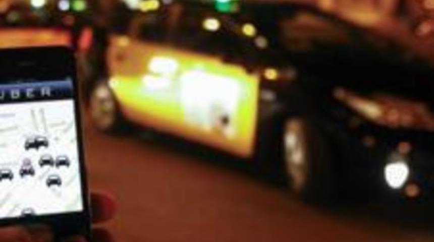 Facebook Uber ile taksi işine giriyor
