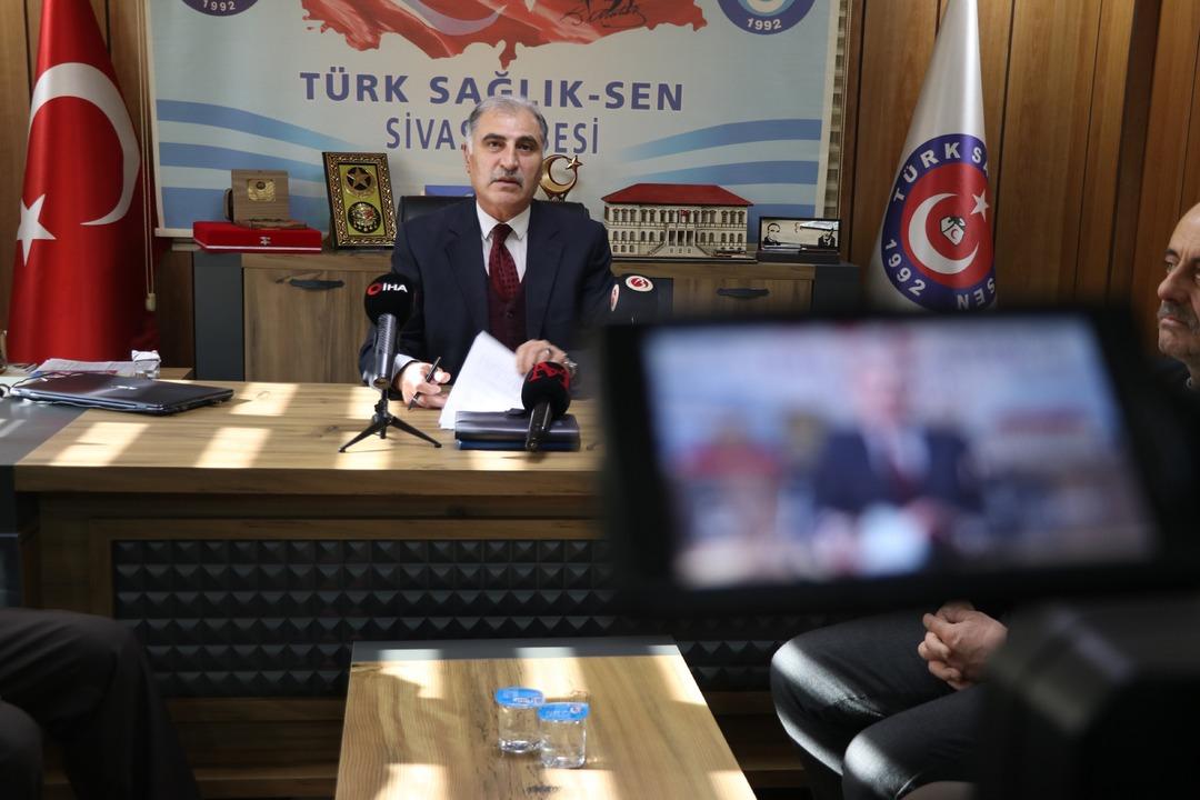 Memur ve emekli i&ccedil;in refah payı &ccedil;ıkışı  Tablo b&ouml;yle tersine &ccedil;evrilebilir  1