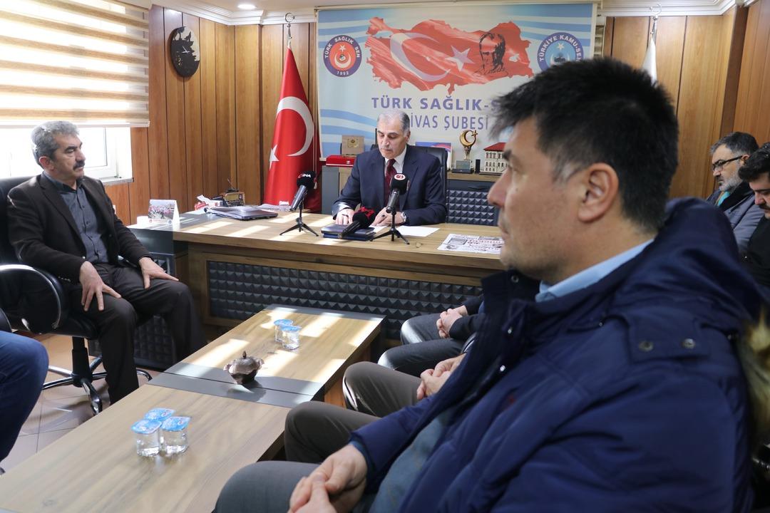 Memur ve emekli i&ccedil;in refah payı &ccedil;ıkışı  Tablo b&ouml;yle tersine &ccedil;evrilebilir  2