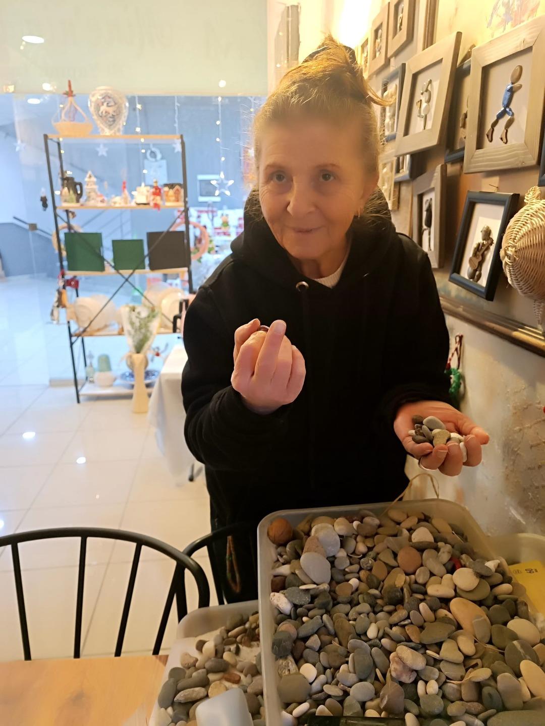 Emekli olunca hobi olarak başladı  Benden başka yapan yok! &Ouml;ğretmek istiyorum  7