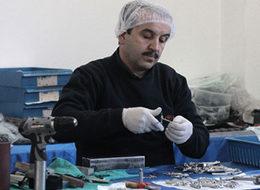 Hastasından etkilenip ürettiği tıbbi aletleri dünyaya satıyor