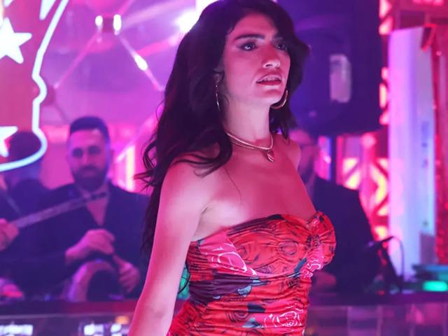 İnci Taneleri&rsquo;nde Ebru G&uuml;ndeş s&uuml;rprizi