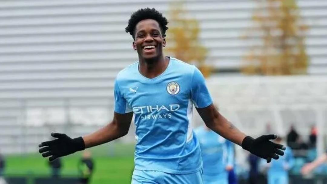 Rizespor bombayı patlattı: Manchester City patentli yıldız, Rize ye iniyor! 2