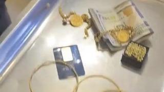 Araklı’da duyarlı davranış: Altın ve para dolu çanta sahibine teslim edildi