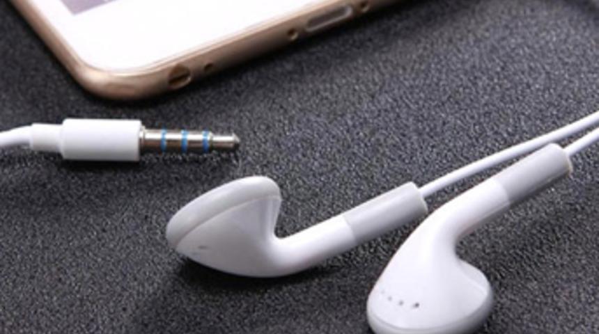 iPhone 7'lerde 'kulaklık' isyanı