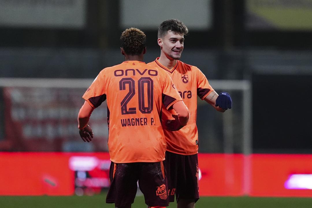 Trabzonspor dan T&uuml;rkiye Kupası nda İstanbulspor a yarım d&uuml;zine gol! 1