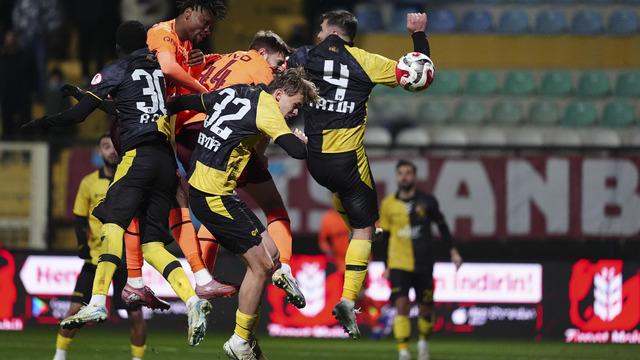 Trabzonspor'dan Türkiye Kupası'nda İstanbulspor'a yarım düzine gol!