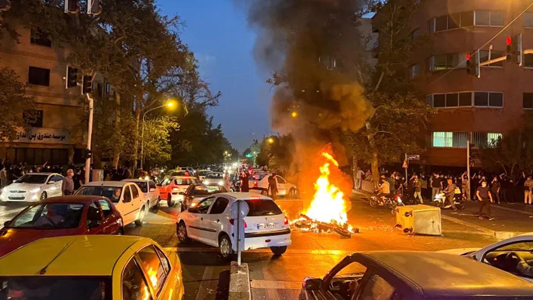 Trump uyarmıştı! Reuters tan &ccedil;arpıcı iddia: "ABD 24 saat i&ccedil;inde İran ı vurabilir" 1