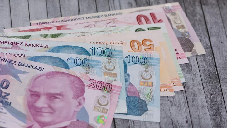 Hi&ccedil; beklemediğin yerden eline para ge&ccedil;ti. Bu parayla ne yapacaksın?