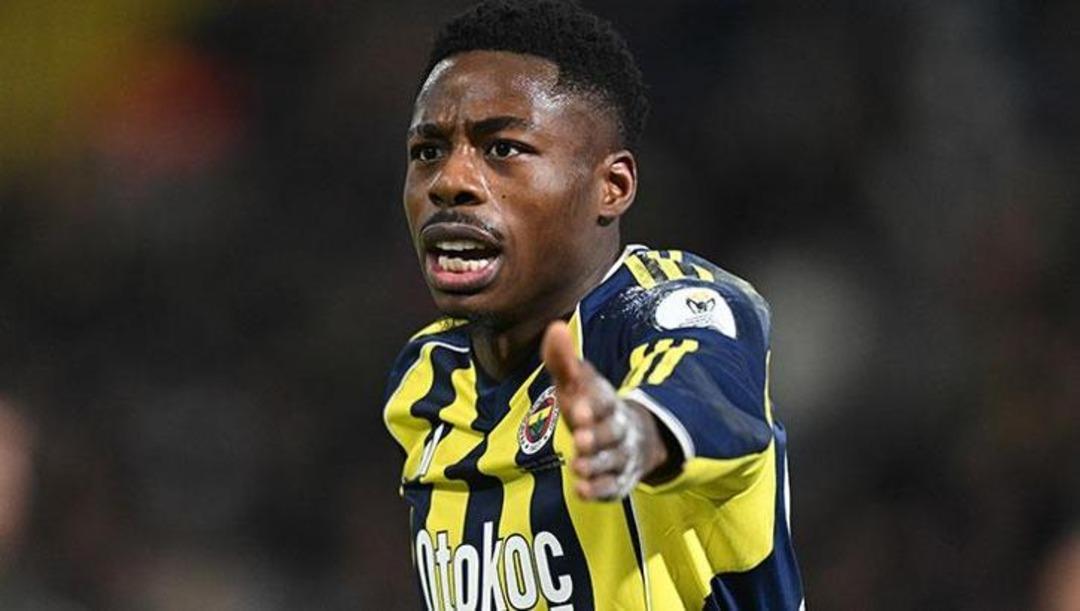 Fenerbah&ccedil;e de yeni transfer sakatlandı! Musaba oyuna devam edemedi 2