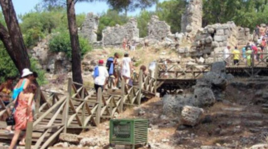 Tarihi eserler para bastı