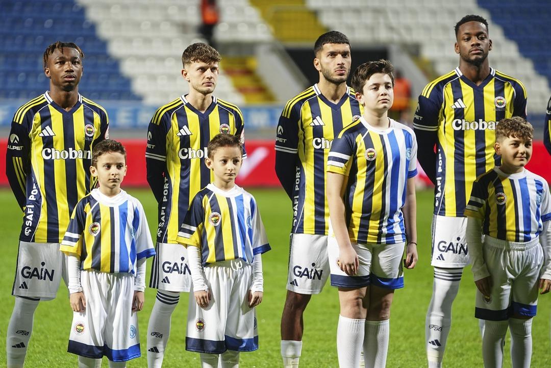 (&Ouml;zet) Beyoğlu Yeni &Ccedil;arşı Spor Faaliyetleri - Fenerbah&ccedil;e Ma&ccedil;ı &Ouml;zeti ve T&uuml;m &Ouml;nemli Anları 2