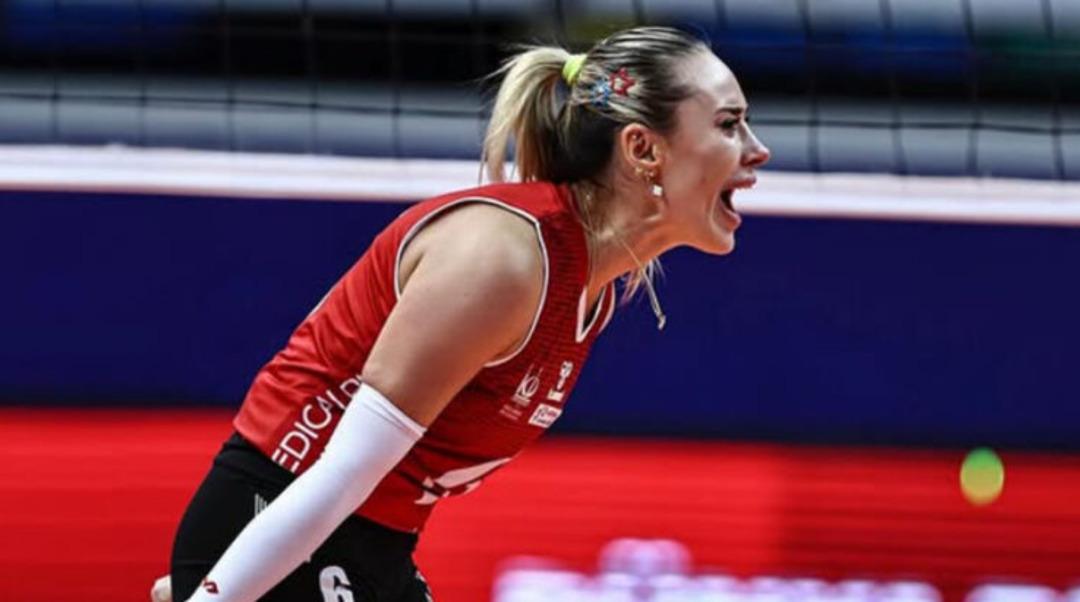 G&ouml;zaltına alınan eski milli voleybolcu Derya &Ccedil;ayırgan kimdir? Derya &Ccedil;ayırgan ka&ccedil; yaşında? 1
