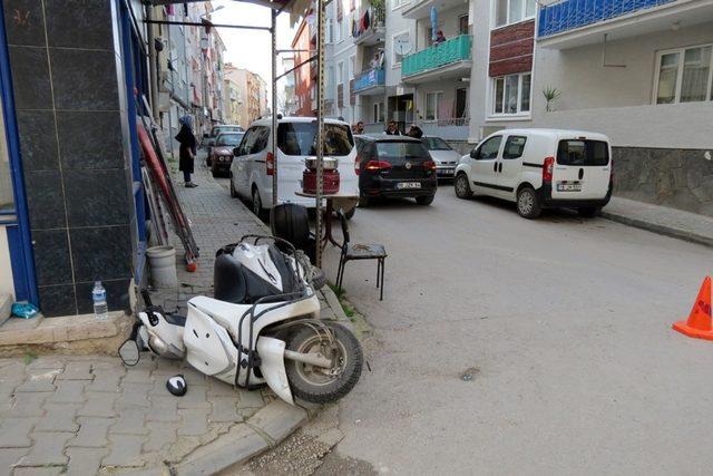 Pizza götürürken otomobil çarptı