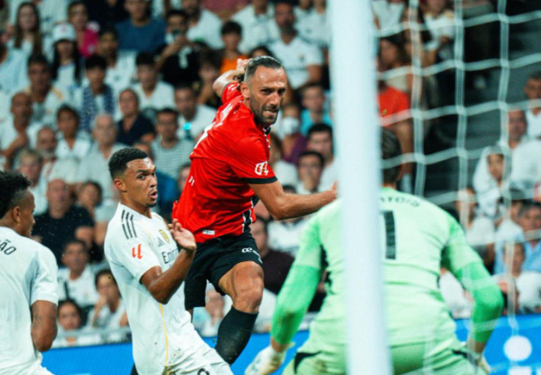 Fenerbahçe nin eski golcüsü Vedat Muriqi geri dönüyor! 2