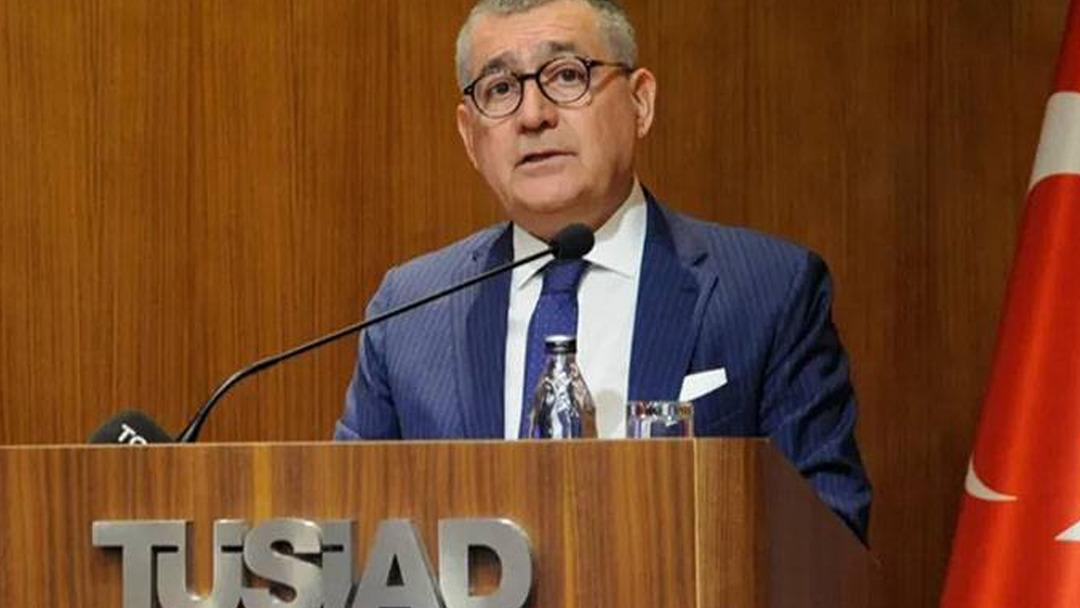 TÜSİAD Başkanı Nazım Hikmet şiiriyle veda etti 1