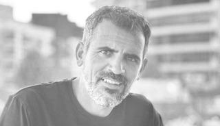 İzmir&rsquo;de inşaattan d&uuml;şen iş&ccedil;i hayatını kaybetti