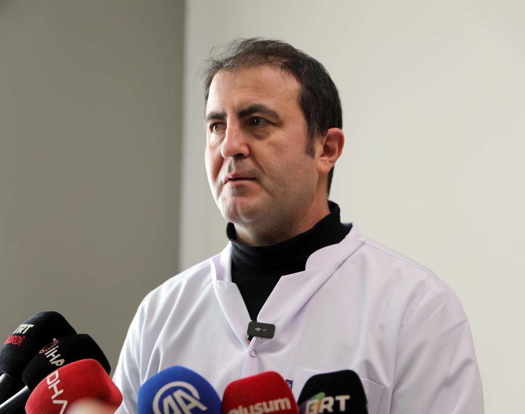 Yaşına meydan okudu: Karnından 4,5 kiloluk kitle &ccedil;ıktı!  5