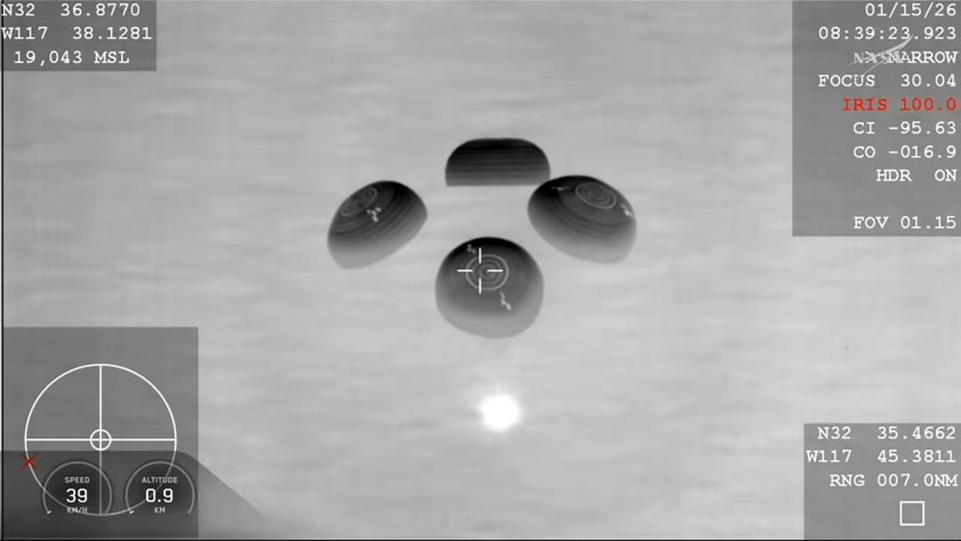 Astronotlardan biri hastalanmıştı! Uzay tarihinin ilk tıbbi tahliyesi gerçekleşti 5