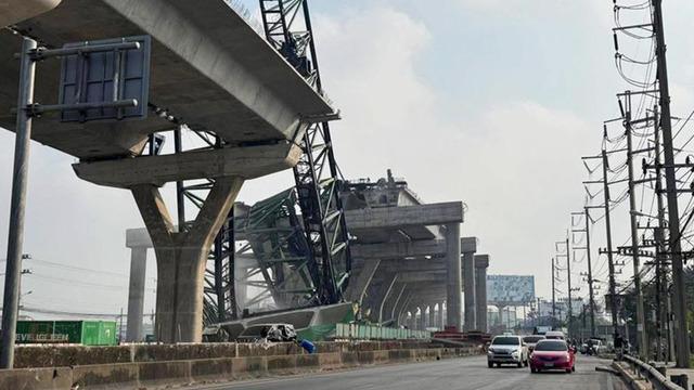 Tayland'da bir gün arayla iki vinç kazası!