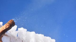 Anında buza dönüşüyor: Burası Antarktika değil Sivas!