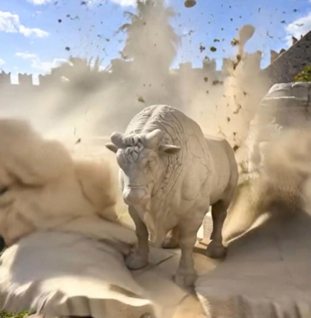 Antik eserler canlandı!  M&uuml;zede Bir Gece  filmi gibi sahne 4