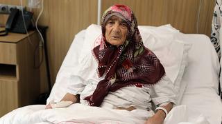 Son dakika: Yaşına meydan okudu: Karnından 4,5 kiloluk kitle &ccedil;ıktı! 