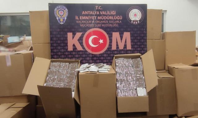 Antalya&rsquo;da son 1 haftada 5,6 milyon ka&ccedil;ak makaron ele ge&ccedil;irildi 1