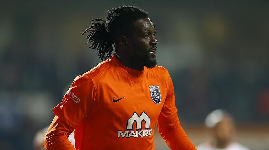 Medipol Başakşehirli Emmanuel Adebayor emekli olacağı tarihi söyledi